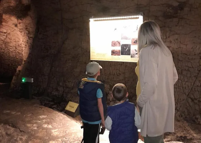 Nyaraló Ruza Vetrova *